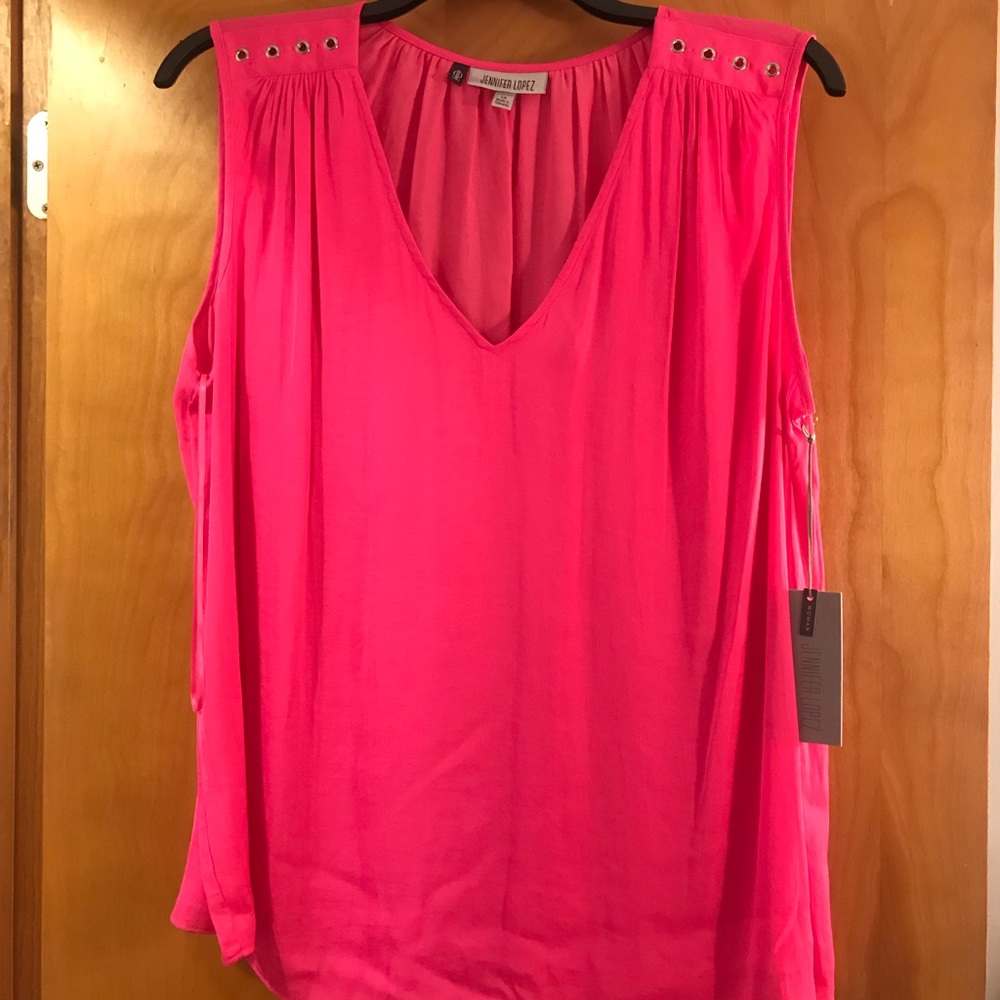Sleeveless Jennifer Lopez top *NWT*